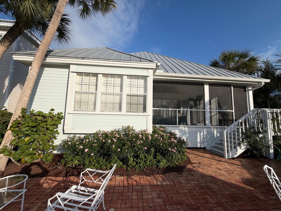 Coastal home painting on Siesta Key, FL